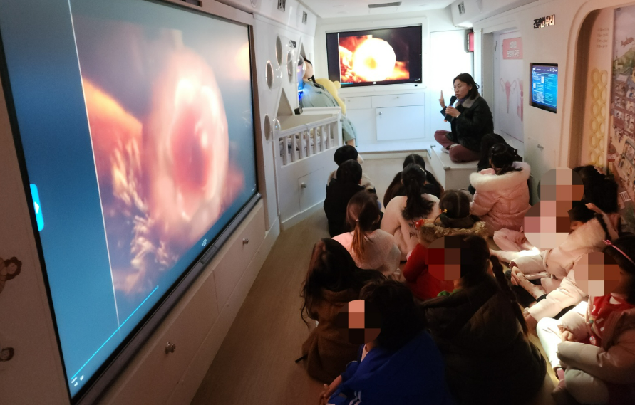 아이성큼버스 외관